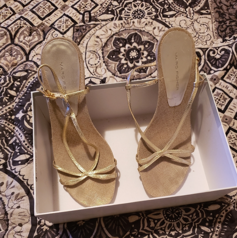 Heels - Picture 2 of 2